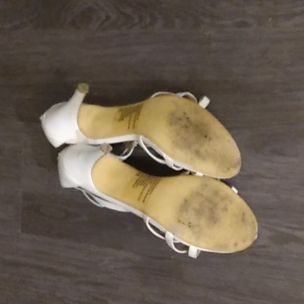 Shoes - Picture 3 of 3